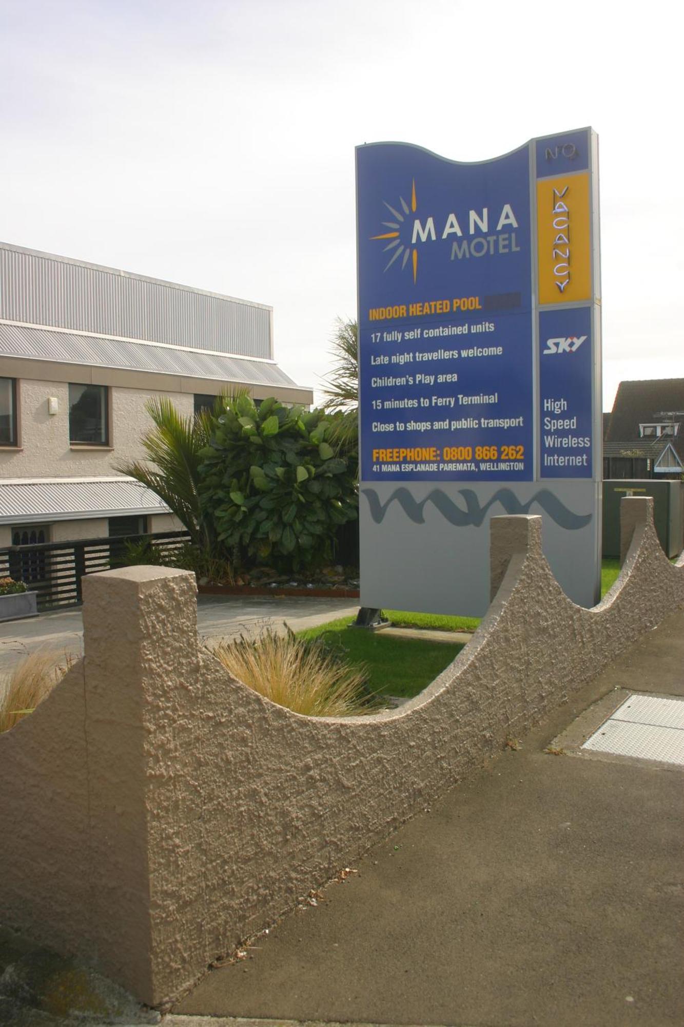 Aaa Mana Motel Porirua Exterior photo