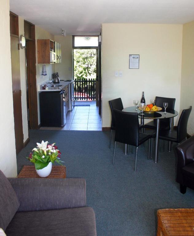 Aaa Mana Motel Porirua Room photo